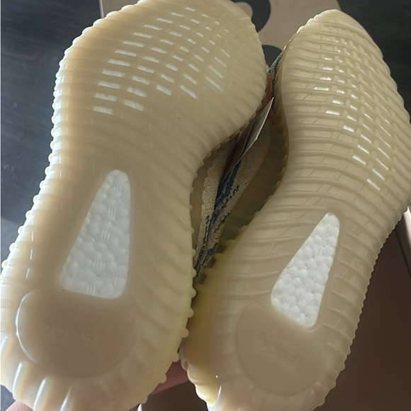 Yeezy's - Picture 6 of 7